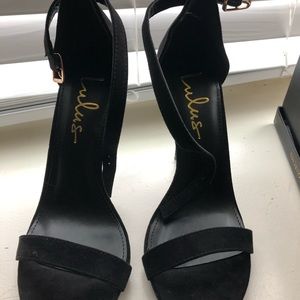 Lulu’s Elsi Single Strap Heel